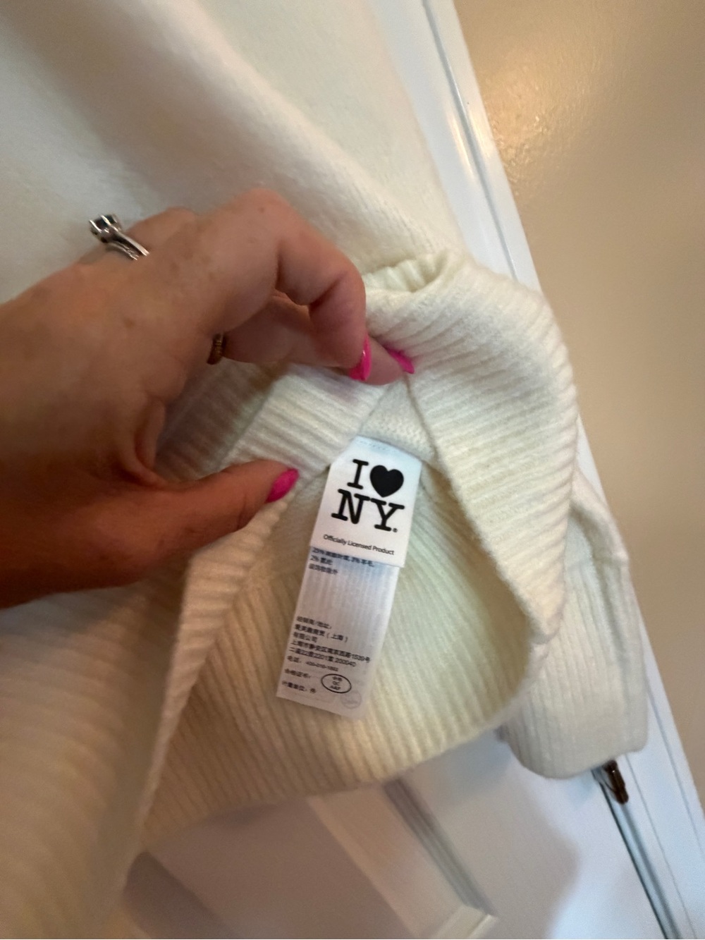 Abercrombie & Fitch Cream Sweater with Red Heart and Black NY Logo - Picture 2 of 7